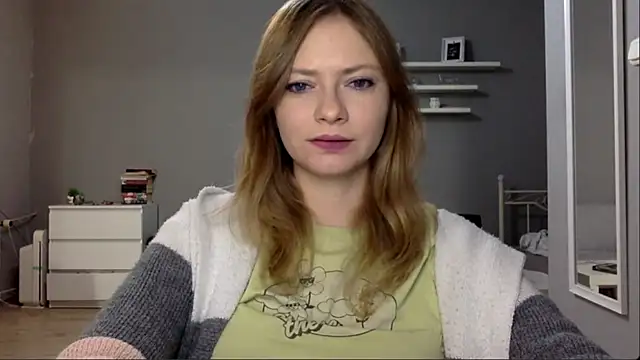 MillieShow online show from October 6, 2025, 9:01 pm