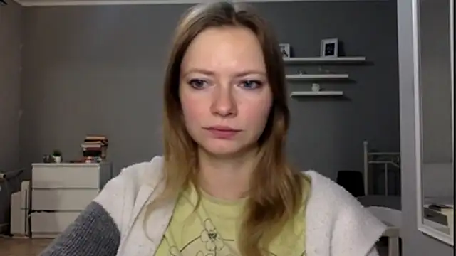 MillieShow online show from November 26, 2025, 10:00 pm