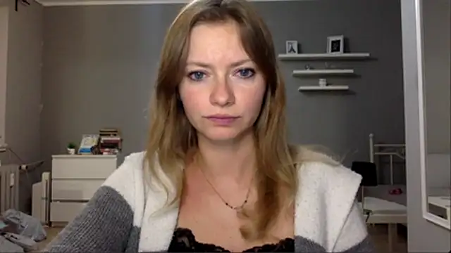 MillieShow online show from December 18, 2025, 10:05 pm