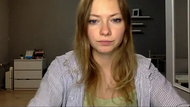 MillieShow online show from January 12, 2026, 9:53 pm