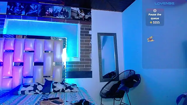 kriss sweetboobs10 online show from March 14, 2026, 12:21 pm