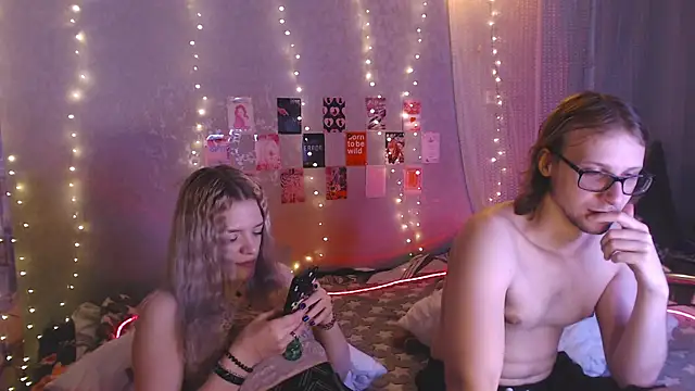 Your Horny Friends online show from April 4, 2026, 2:36 pm