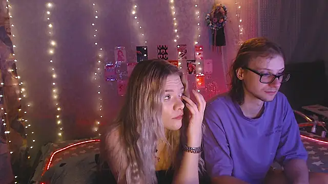 Your Horny Friends online show from April 25, 2026, 6:38 pm