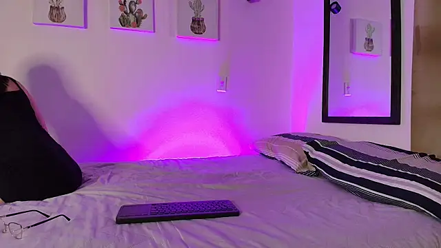 Snapshot of pleasurecompany3 chatting on January 11, 2026, 4:39 am pleasurecompany3 online show from January 11, 2026, 4:39 am