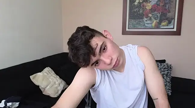 Snapshot of lukeboyce33 chatting on March 18, 2025, 2:15 pm lukeboyce33 online show from March 18, 2025, 2:15 pm