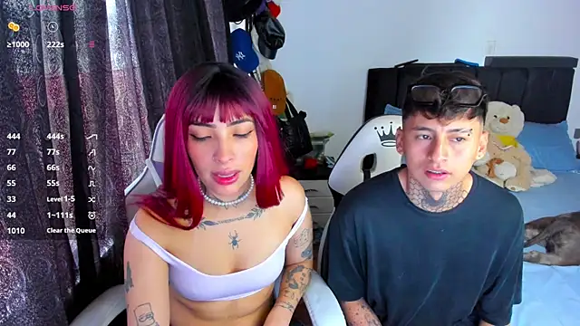 Snapshot of Alex_Sabrina chatting on March 13, 2025, 2:33 pm Alex Sabrina online show from March 13, 2025, 2:33 pm