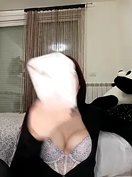 MeCherryy online show from January 18, 2026, 6:34 pm