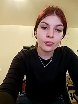 MeCherryy online show from April 7, 2026, 3:56 pm