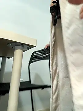 Snapshot of Alyssa_76 chatting on March 27, 2026, 8:09 am Alyssa 76 online show from March 27, 2026, 8:09 am