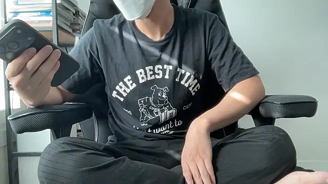 assrkjs1010 online show from January 14, 2026, 1:33 am