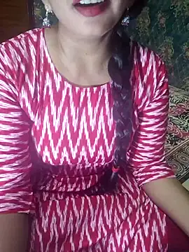 Snapshot of Shalini_telugu09 chatting on February 12, 2026, 1:28 pm Shalini telugu09 online show from February 12, 2026, 1:28 pm