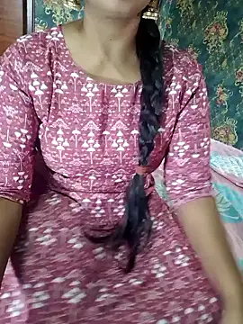 Snapshot of Shalini_telugu09 chatting on February 21, 2026, 8:26 am Shalini telugu09 online show from February 21, 2026, 8:26 am