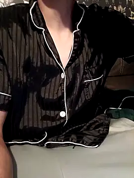 LargeElectrolyte7 online show from November 4, 2025, 5:39 am