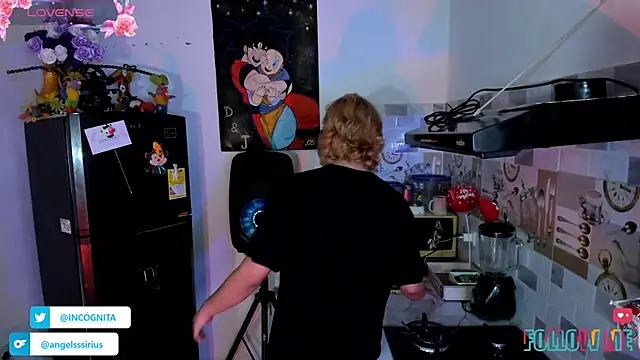 adam angelssss online show from November 26, 2025, 8:54 pm