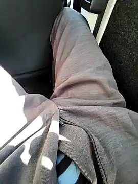 Snapshot of ikeike-kun chatting on October 17, 2025, 2:59 am ikeike-kun online show from October 17, 2025, 2:59 am