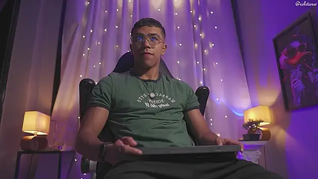 Colstorw  online show from March 18, 2026, 11:02 am