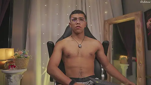 Colstorw  online show from March 24, 2026, 10:09 am