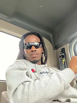 Snapshot of Sir-Tucker chatting on March 13, 2025, 5:39 pm Sir-Tucker online show from March 13, 2025, 5:39 pm