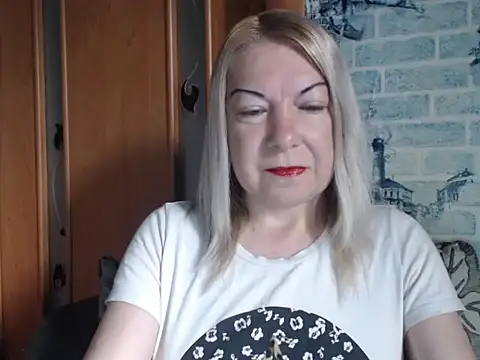 Lillia Ray online show from May 24, 2026, 5:23 am