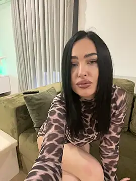 Black swan7777 online show from January 13, 2026, 2:44 pm