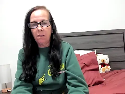 peachgoddess online show from December 4, 2025, 2:54 am