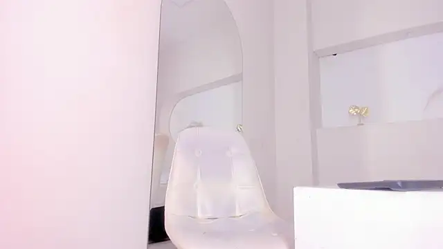 Snapshot of Hot_valerygh chatting on September 8, 2025, 8:19 pm Hot valerygh online show from September 8, 2025, 8:19 pm