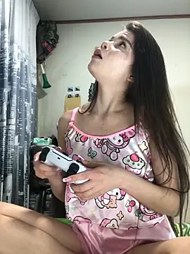 Snapshot of sweet_c4ndy chatting on September 12, 2025, 12:33 am sweet c4ndy online show from September 12, 2025, 12:33 am