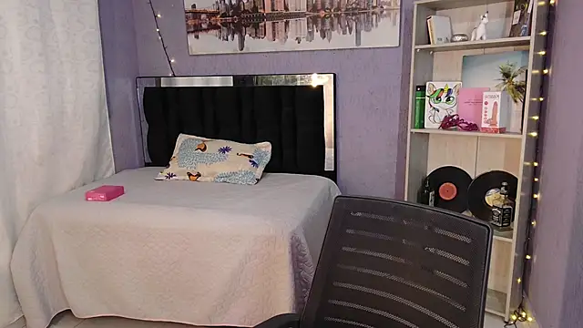 Snapshot of sweet_c4ndy chatting on December 5, 2025, 6:48 pm sweet c4ndy online show from December 5, 2025, 6:48 pm