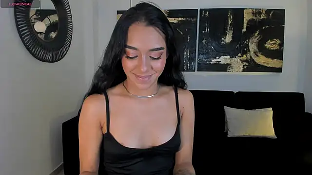 AmaliaCrus online show from September 24, 2025, 8:23 pm