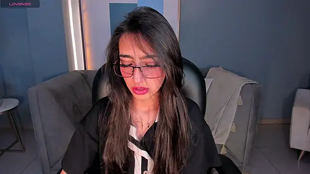 LarisaSmirnov online show from October 29, 2025, 4:26 am