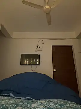 Ms Saanvi online show from November 29, 2025, 8:23 pm