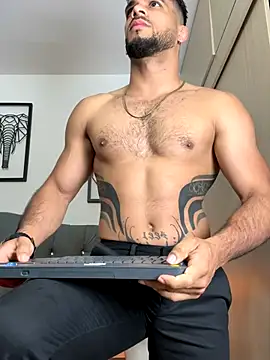 Maximiliano ford online show from October 24, 2025, 10:11 am