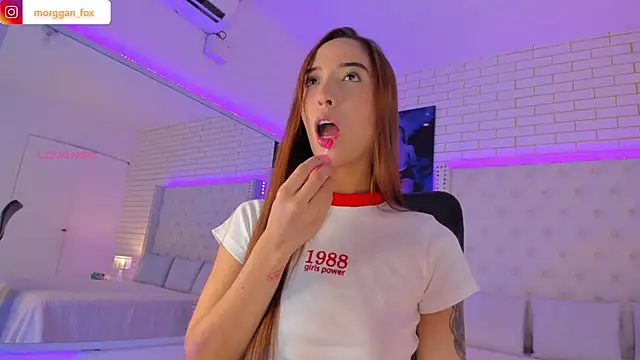 Morggan Fox  online show from November 20, 2025, 4:34 am