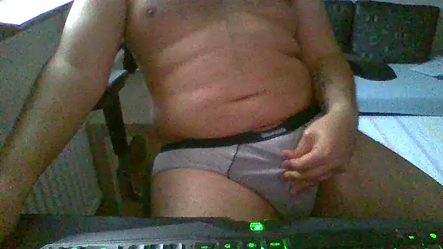 Snapshot of Alexalex_98 chatting on October 13, 2025, 3:34 pm Alexalex 98 online show from October 13, 2025, 3:34 pm