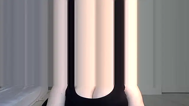 Snapshot of Amy_Sky_ chatting on March 16, 2025, 12:44 pm Amy Sky online show from March 16, 2025, 12:44 pm