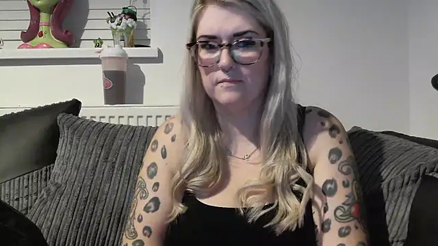 Sizzling Indie36 online show from November 13, 2025, 8:19 pm