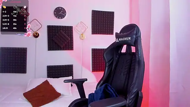 hannarusso online show from November 7, 2025, 6:19 pm