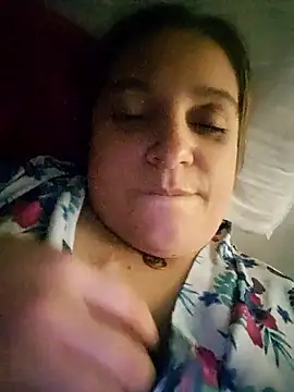 Samanta SS online show from May 19, 2026, 5:03 am