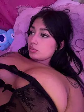 KatianPierce online show from May 16, 2026, 1:02 am