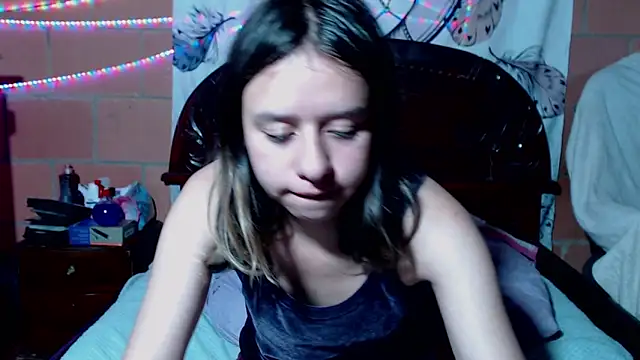 Snapshot of Sukychan_ chatting on March 17, 2025, 10:28 pm Sukychan  online show from March 17, 2025, 10:28 pm