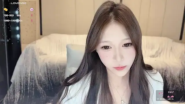 -monica-tina- online show from November 5, 2025, 7:25 pm