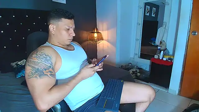 ethan dalton  online show from November 1, 2025, 3:19 am