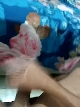 olyveyrah35 online show from November 3, 2025, 5:14 pm