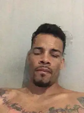 Snapshot of HenriquePhn chatting on March 22, 2026, 3:32 am HenriquePhn online show from March 22, 2026, 3:32 am