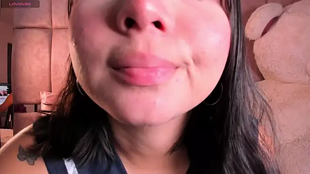 Snapshot of abby_roux chatting on February 19, 2026, 3:35 am abby roux online show from February 19, 2026, 3:35 am