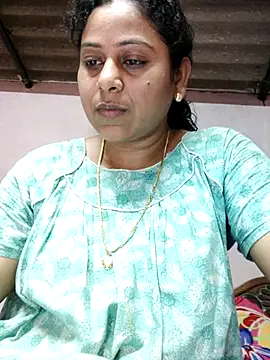 JENNIFERtamil online show from April 23, 2026, 7:41 am