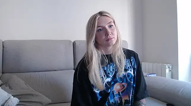 tattoobbgirl online show from September 12, 2025, 11:10 am