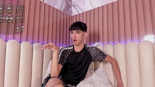 peachandtyron  online show from March 17, 2025, 10:17 pm