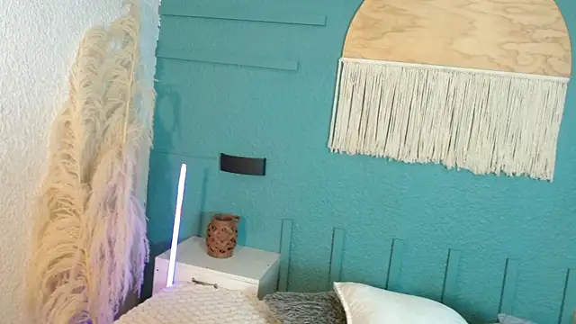 Parker Lee online show from October 25, 2025, 12:51 am