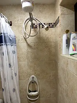 Snapshot of aliisonn__parker26 chatting on March 20, 2025, 4:20 pm aliisonn parker26 online show from March 20, 2025, 4:20 pm